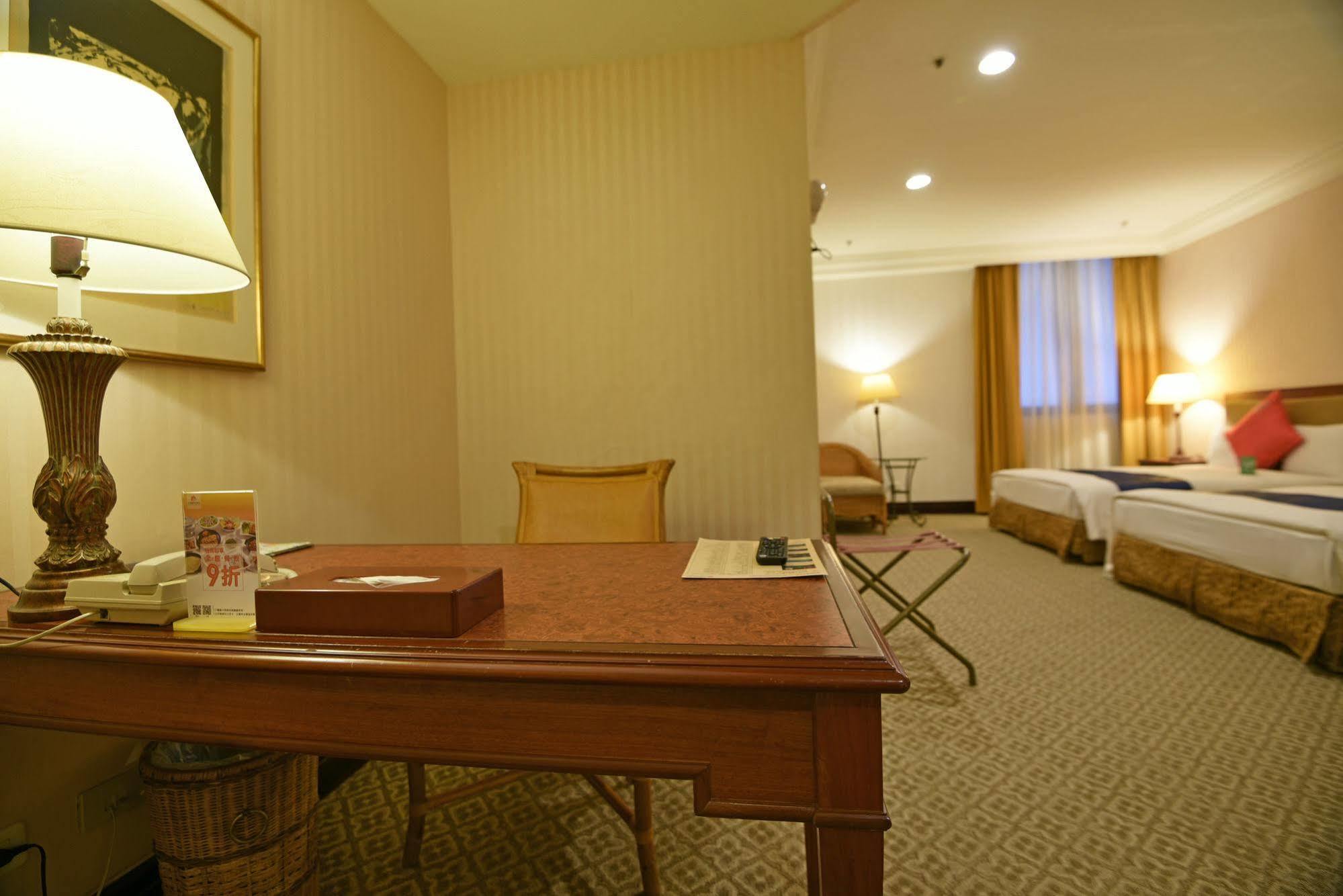 Wei-Yat Grand Hotel Tainan Eksteriør billede